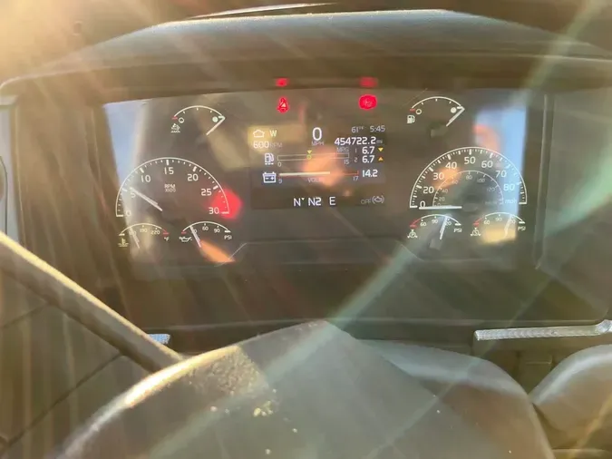 2019 VOLVO VNL64TRACTOR684227cd5dc76c489d2ab12730ec84c1