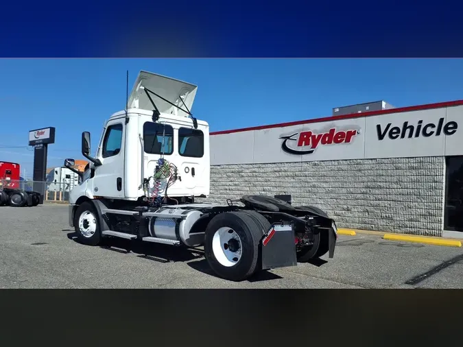 2020 FREIGHTLINER/MERCEDES NEW CASCADIA 116