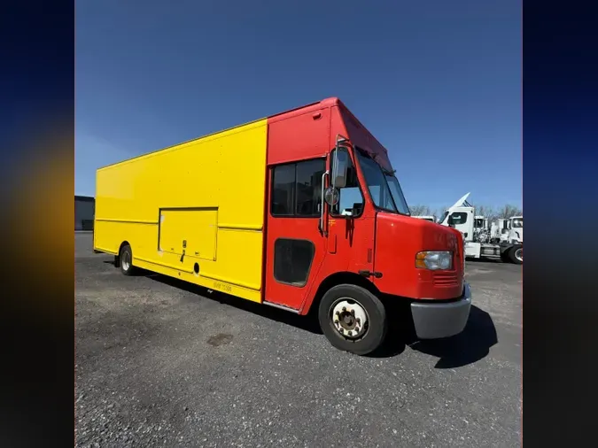 2017 FRTLR CUSTOM CHASSIS CORP MT55