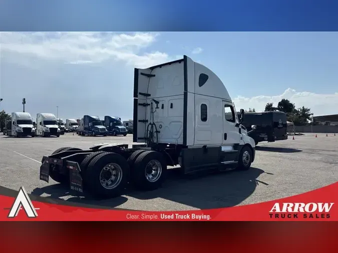 2022 FREIGHTLINER CA126