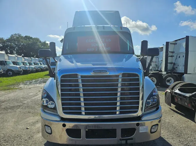 2018 FREIGHTLINER/MERCEDES CASCADIA 125