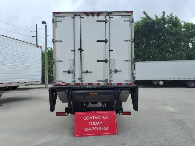 2019 FREIGHTLINER M2 106