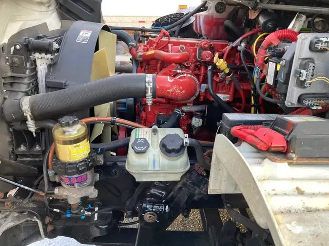 2020 FREIGHTLINER/MERCEDES M2 106