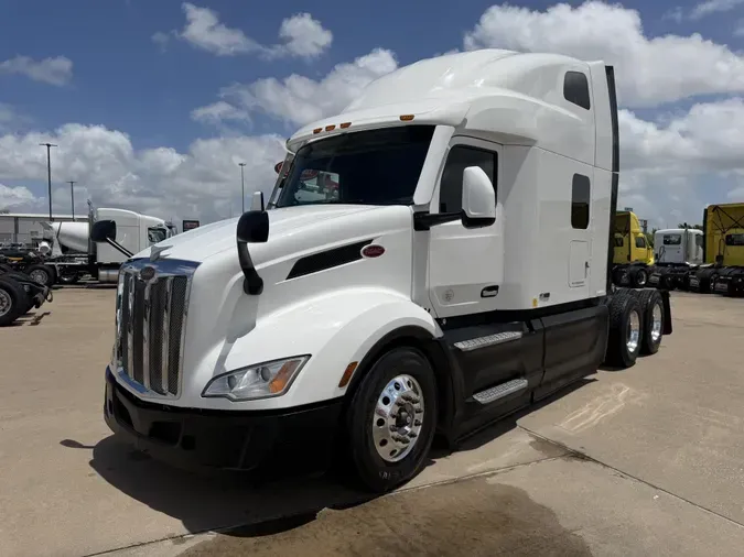 2022 Peterbilt 579