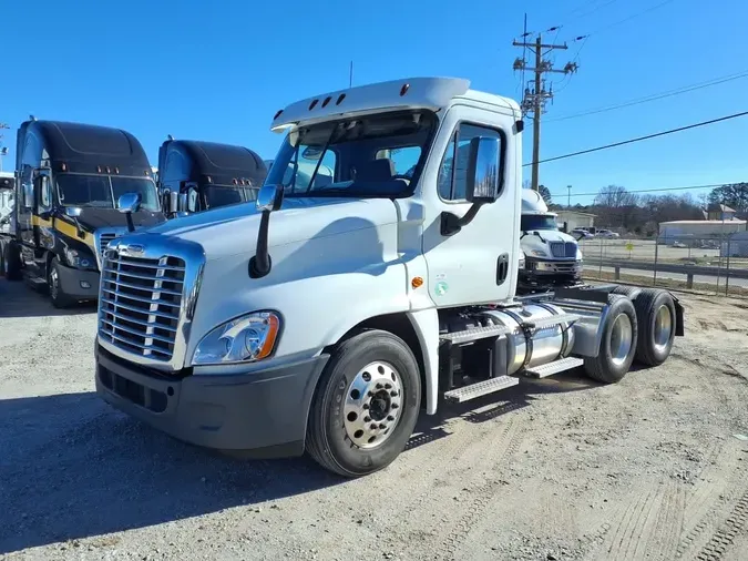 2020 FREIGHTLINER/MERCEDES CASCADIA 125684916e76503333eca67342dc1653741