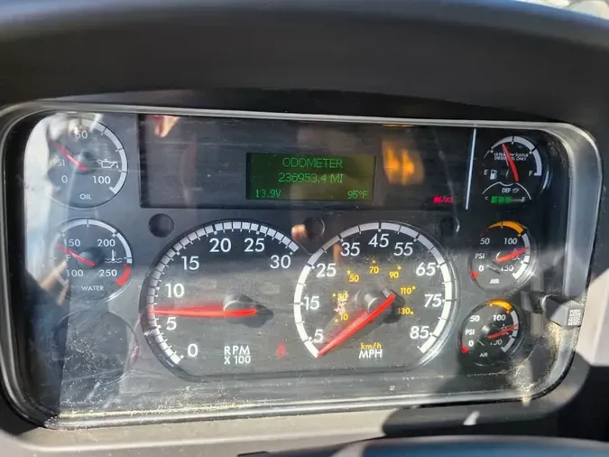 2019 FREIGHTLINER M2 106