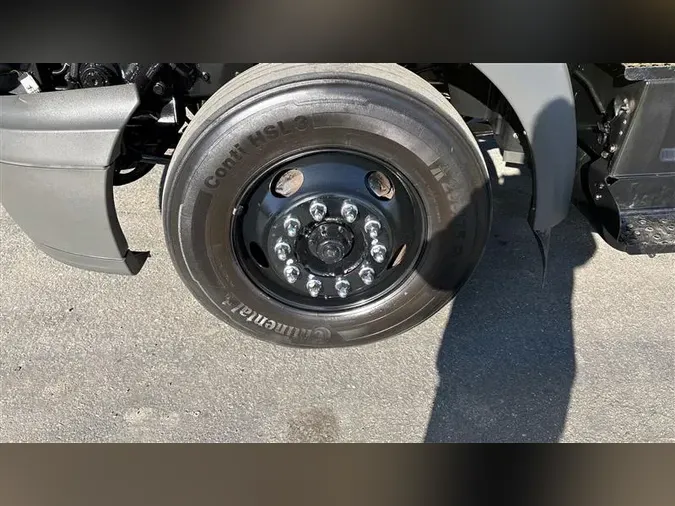 2018 INTERNATIONAL RH613