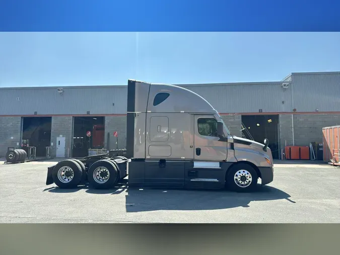 2025 Freightliner Cascadia 1266854cdb2cc277ced21473aa54bc058c2