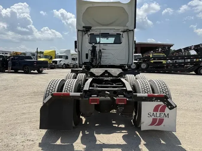 2020 INTERNATIONAL LT