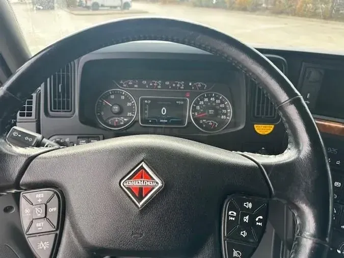 2022 International LT625