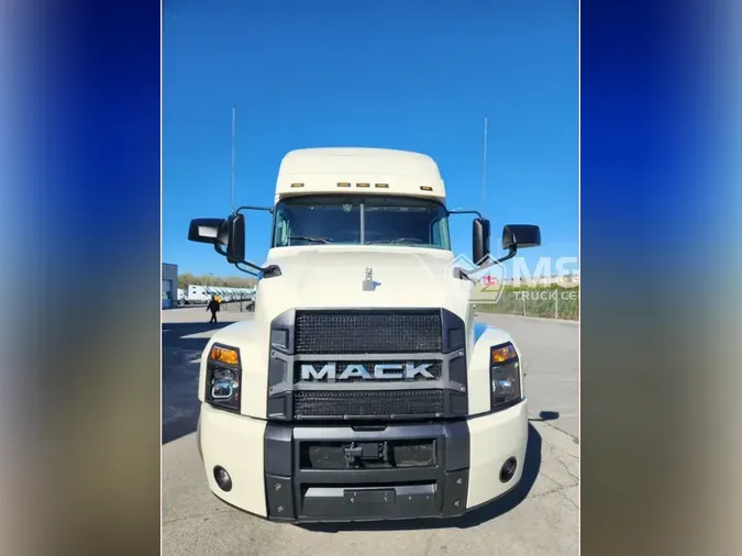 2023 MACK ANTHEM