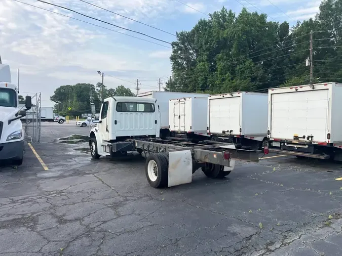 2020 FREIGHTLINER M2 106