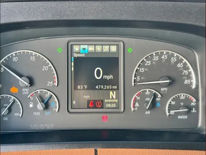 2021 Freightliner Cascadia 126