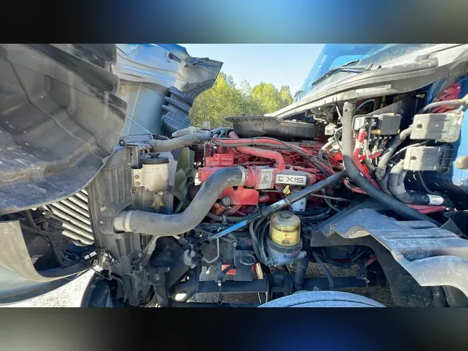 2022 International LT625