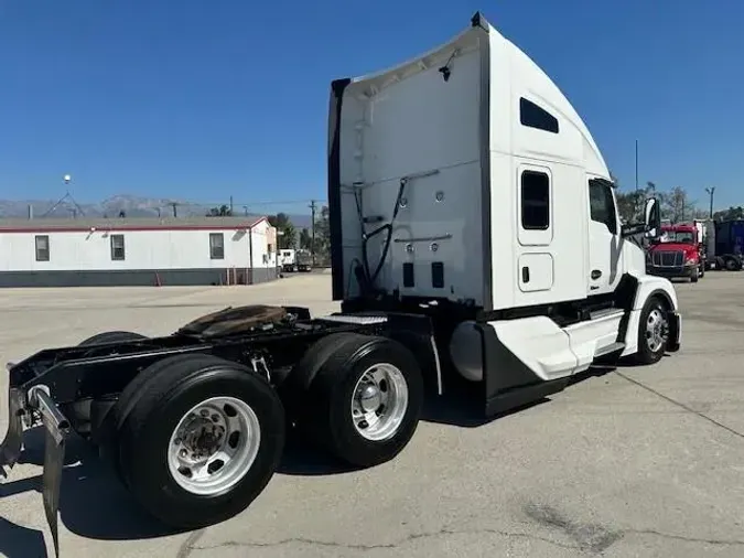 2023 Kenworth T680