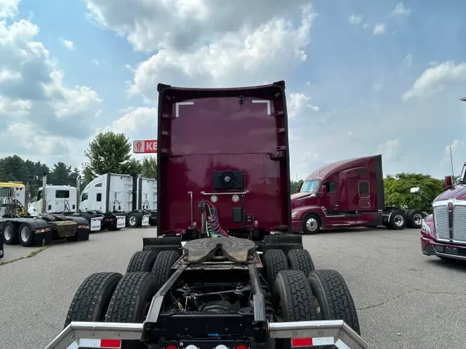2022 Kenworth T680