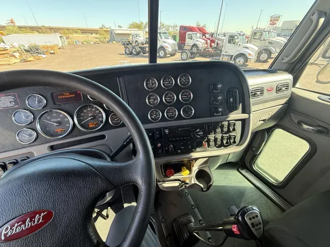 2020 Peterbilt 389