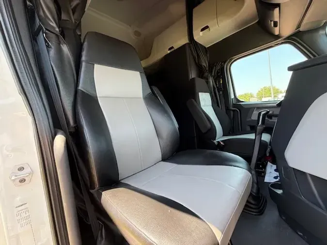 2022 FREIGHTLINER CA126