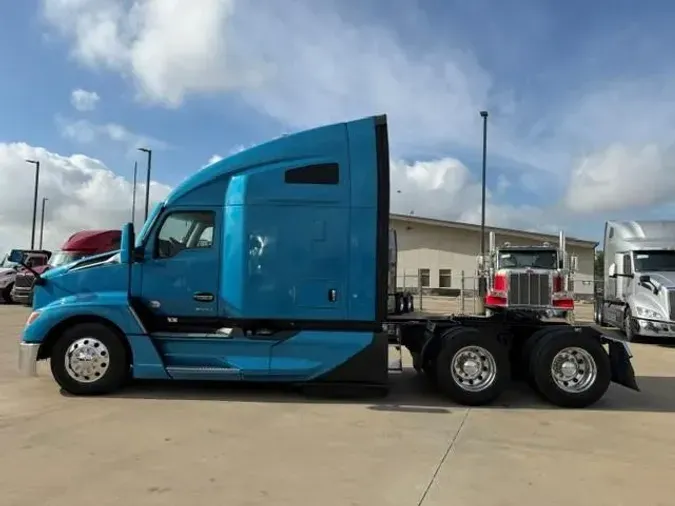 2023 Kenworth T680
