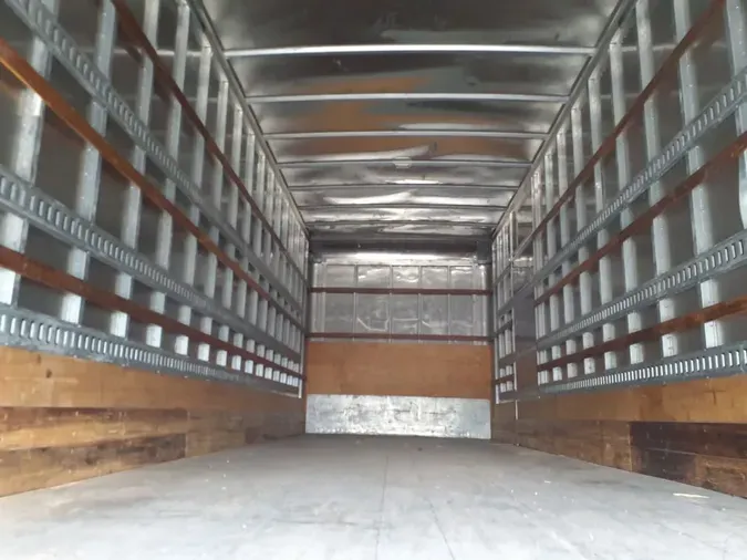 2019 FREIGHTLINER M2 106