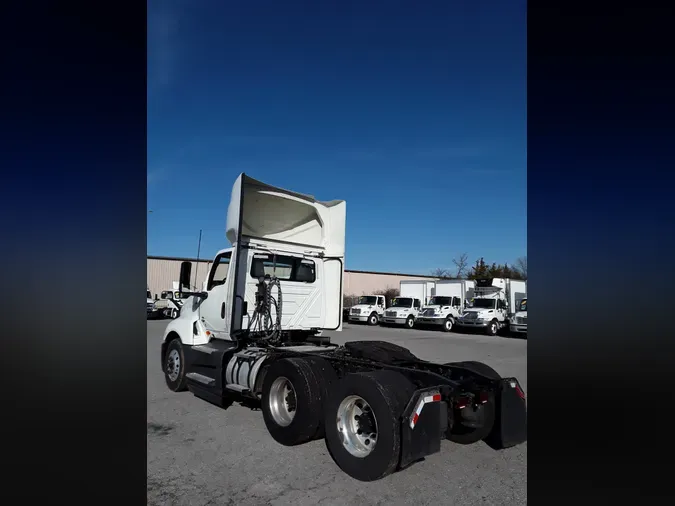 2020 NAVISTAR INTERNATIONAL LT625 DAYCAB T/A