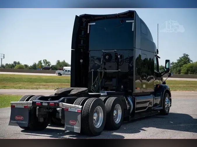 2022 PETERBILT 579