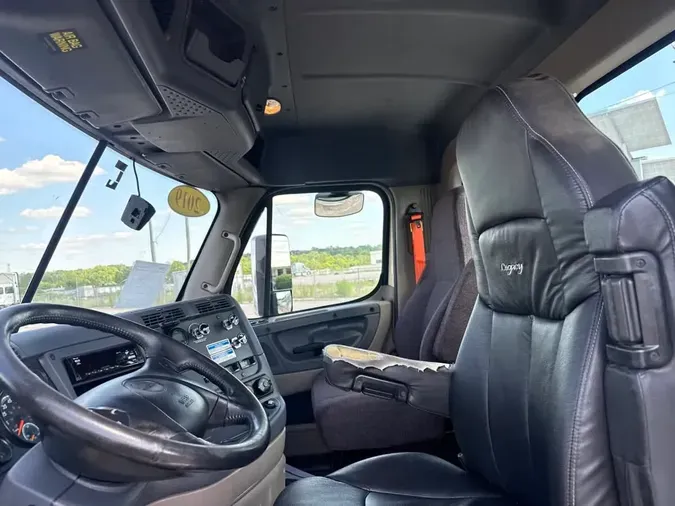 2019 FREIGHTLINER/MERCEDES CASCADIA 1256873f08098e5859a7323b0b28007ad4d