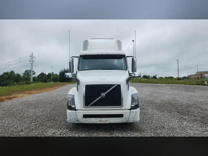2018 Volvo VNL 740