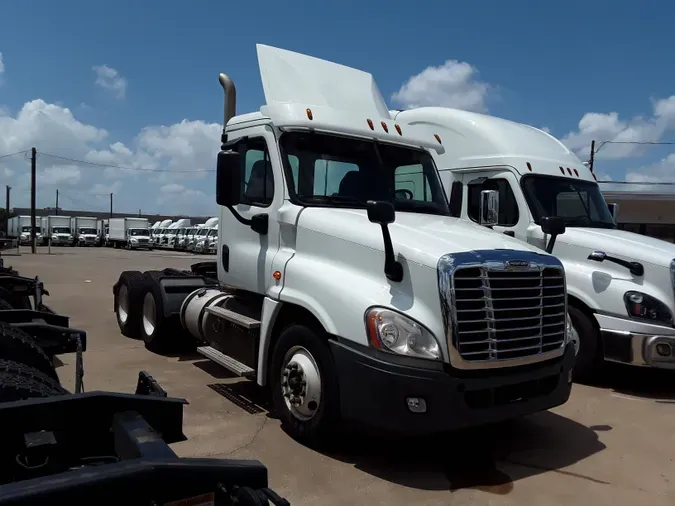 2016 FREIGHTLINER/MERCEDES CASCADIA 125