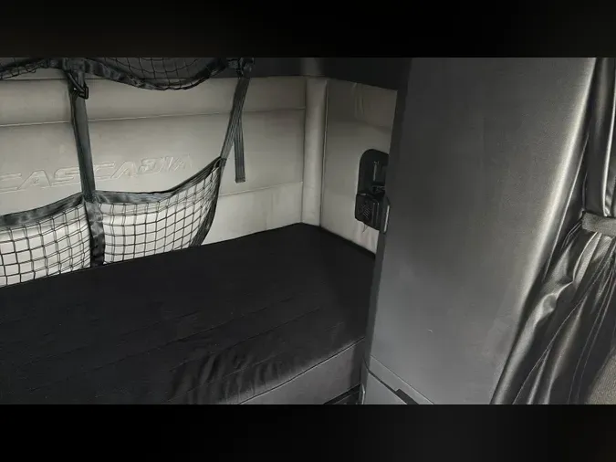 2022 Freightliner Cascadia 126