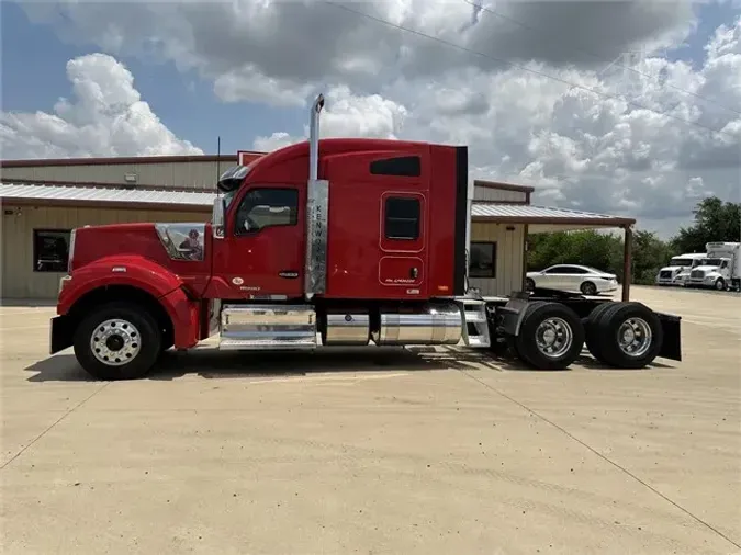 2020 KENWORTH W990