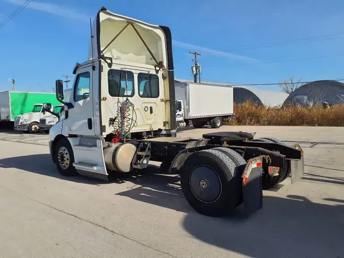 2020 FREIGHTLINER/MERCEDES NEW CASCADIA 116