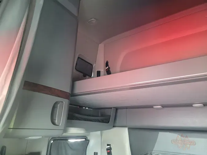 2023 International LT625