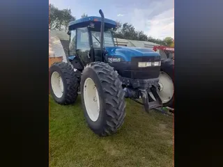 2004 New Holland TV145
