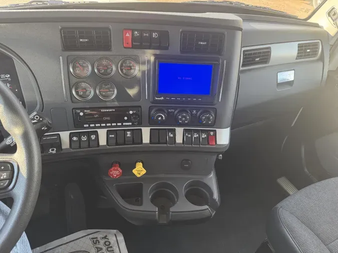 2025 Kenworth T8806885516bd678c39eb9a2792b86be9172