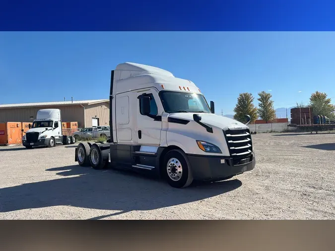 2021 Freightliner Cascadia 12668879a9e285eaf63cc75ac7621fc245c