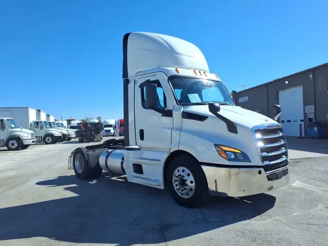 2022 FREIGHTLINER/MERCEDES CASCADIA PX11642ST