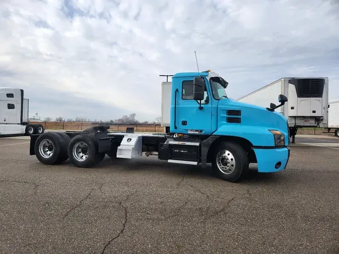 2020 MACK ANTHEM AN64T