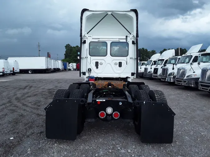 2017 FREIGHTLINER/MERCEDES CASCADIA 125