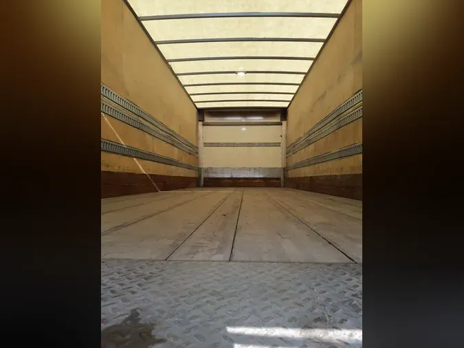 2019 FREIGHTLINER/MERCEDES M2 106