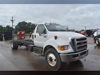 2012 FORD F750