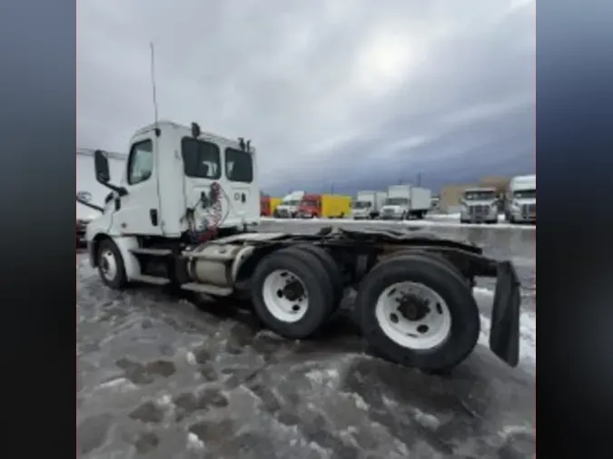 2019 FREIGHTLINER/MERCEDES NEW CASCADIA PX1266468914d7774c0f47856d077d04cac3a05