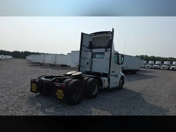 2019 Volvo VNL300