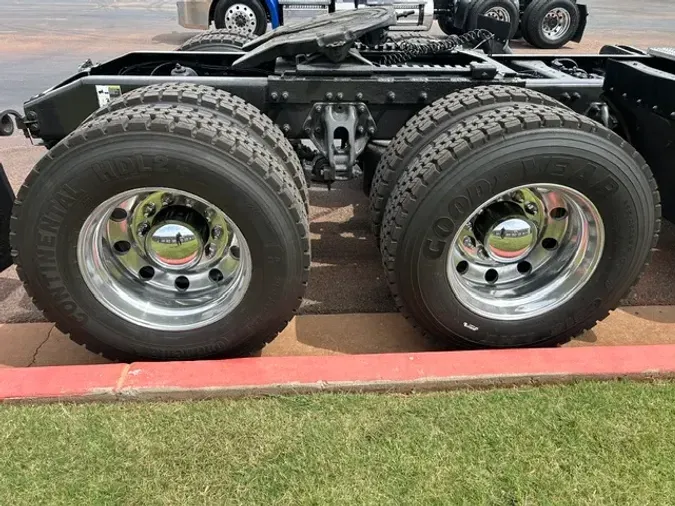 2019 PETERBILT 579