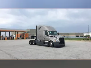 2023 Freightliner Cascadia 126