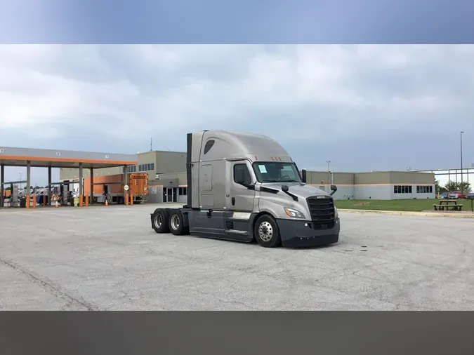 2023 Freightliner Cascadia 126689ada5dd75498e15b812589e2a6f0a1