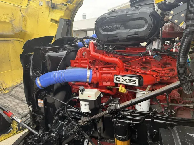 2023 Peterbilt 579