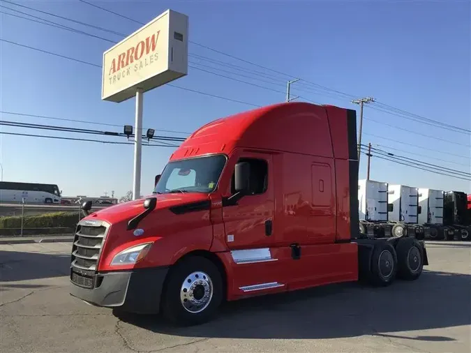 2023 FREIGHTLINER CA126