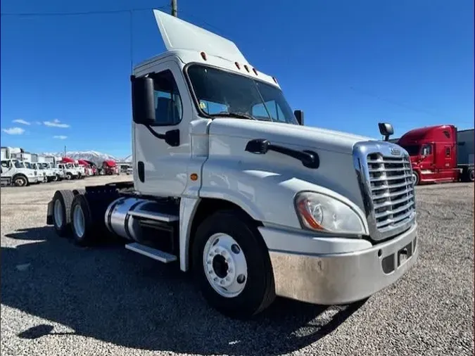 2018 FREIGHTLINER/MERCEDES CASCADIA 125