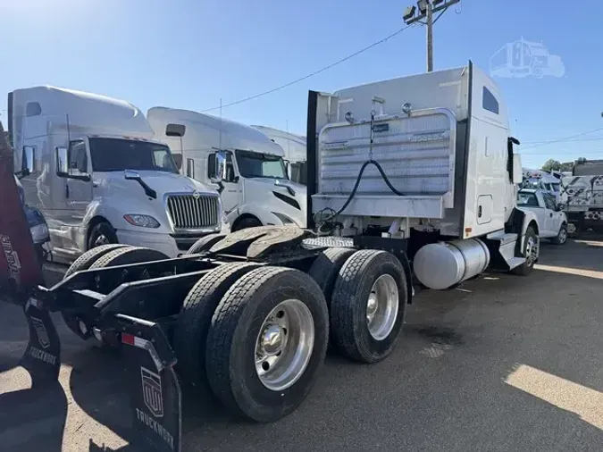 2022 KENWORTH T680